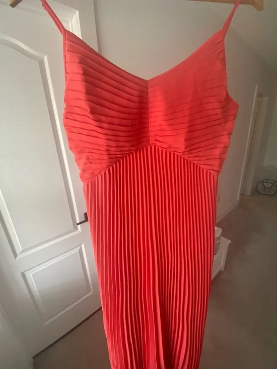 Babaton Celebrate Dress - Picture 2 of 4